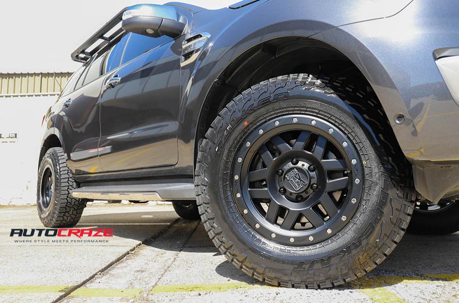 FORD EVEREST MACHETE XD SATIN BLACK
